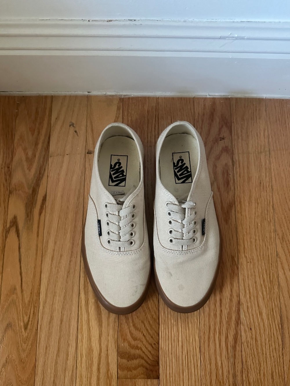 Vans Authentic in Off White/Gum